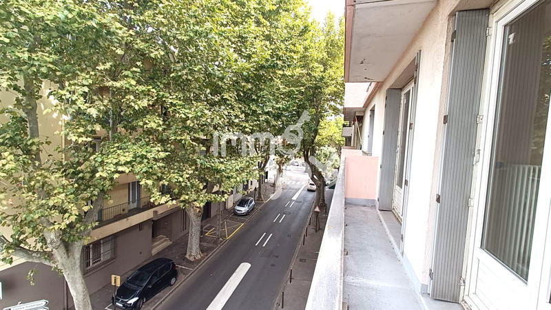 Appartement - 85 m² - 5 pièces