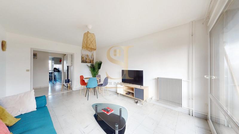 Appartement - 92 m² - 5 pièces