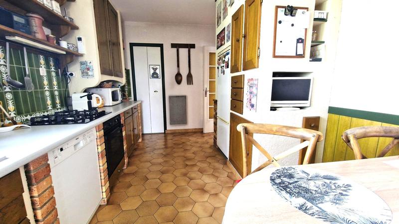 Maison - 90 m² - 5 pièces
