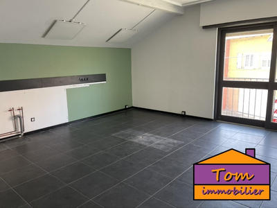 Local commercial - 83 m² - 2 pièces