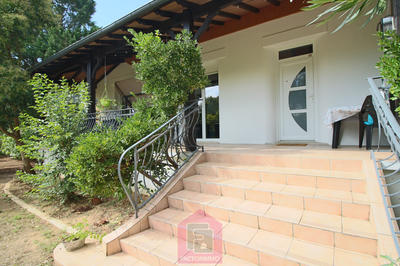 Maison - 190 m² - 8 pièces