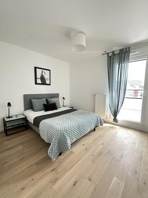 Appartement - 90 m² - 4 pièces