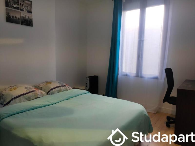 Chambre - 11 m² - 1 pièce