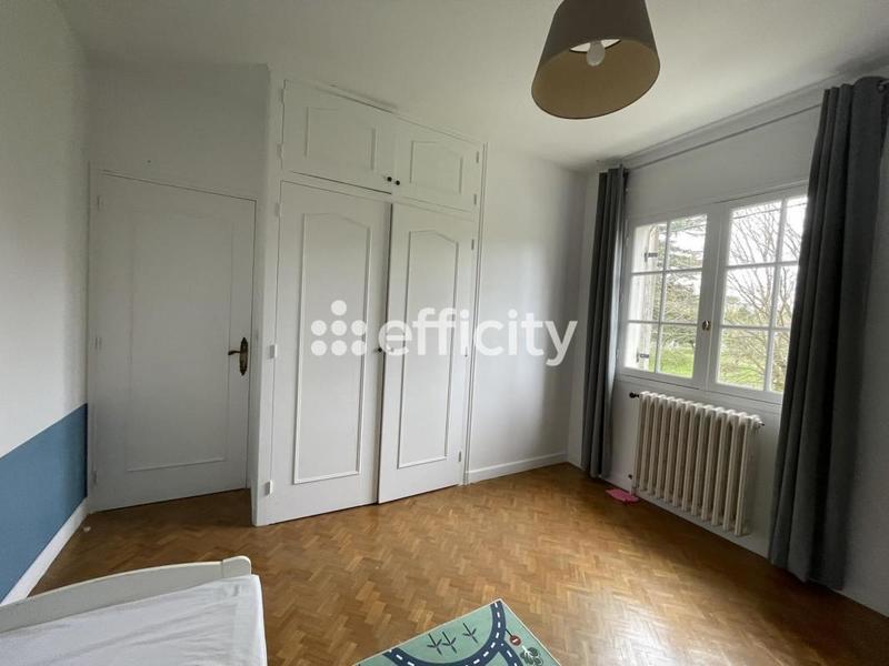 Maison - 175 m² - 7 pièces