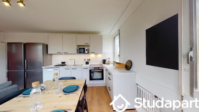 Chambre - 10 m² - 1 pièce