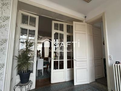 Maison de maîtres - 230 m² - 10 pièces