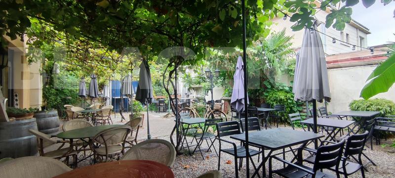 Fonds de commerce - 198 m²