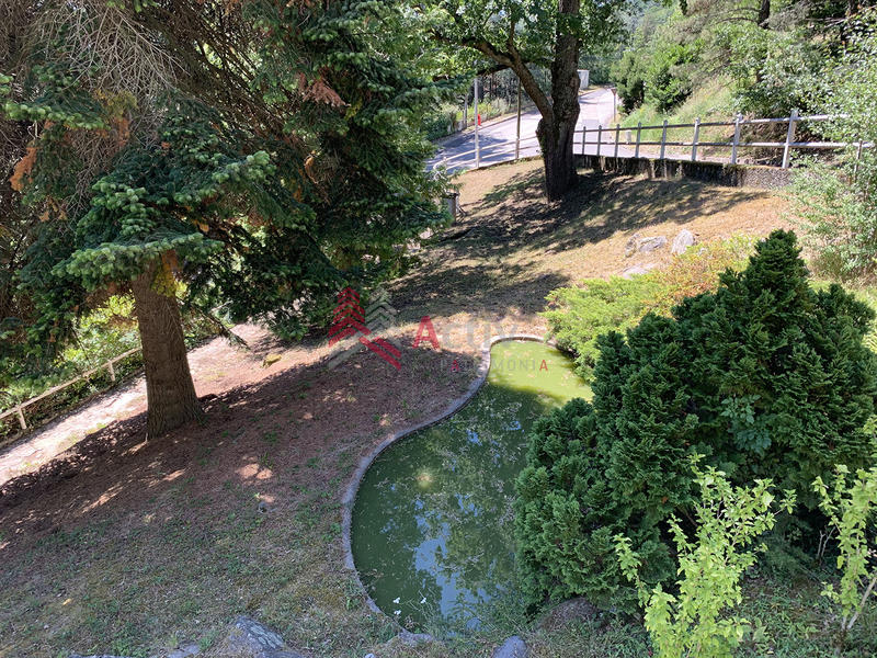 Maison - 209 m² - 9 pièces