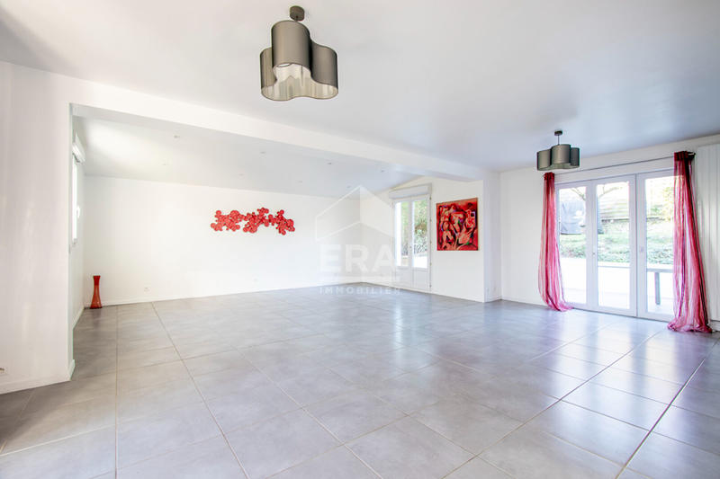 Maison - 123 m² - 7 pièces