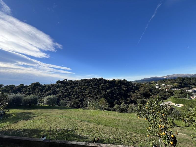 Appartement - 97 m² - 3 pièces