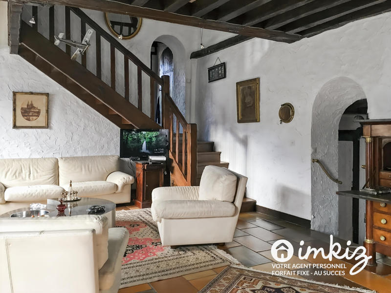 Maison - 330 m² - 9 pièces