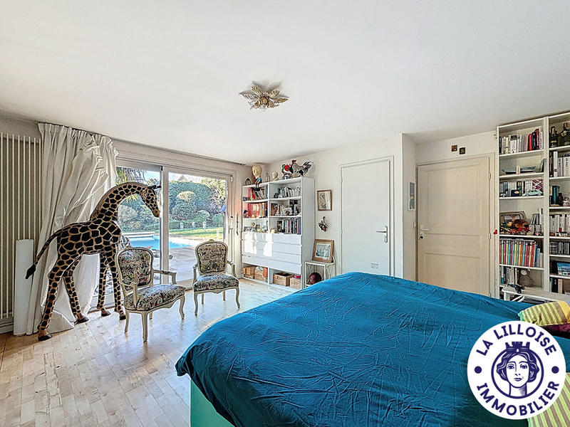 Maison - 196 m² - 8 pièces