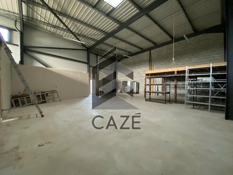 Local d'activités - 221 m²