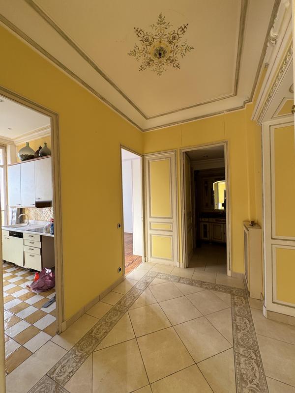 Appartement - 70 m² - 2 pièces