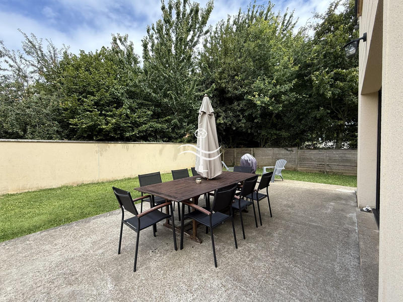 Maison contemporaine - 151 m² - 7 pièces