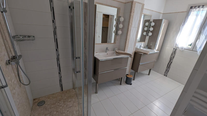 Villa - 182 m² - 7 pièces