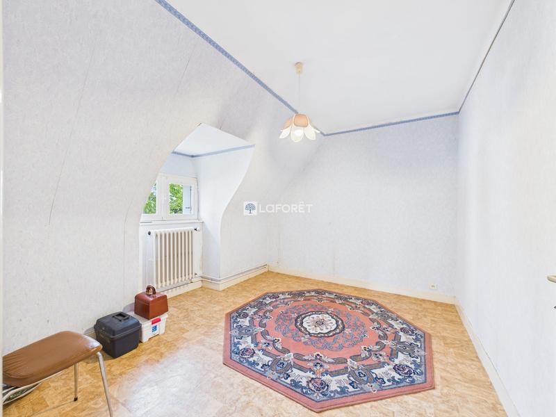 Maison traditionnelle - 134 m² - 6 pièces