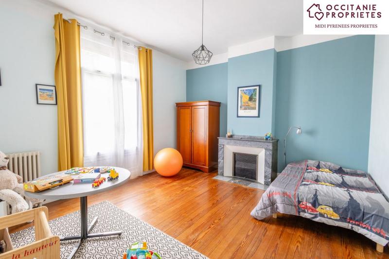 Maison de maîtres - 530 m² - 19 pièces