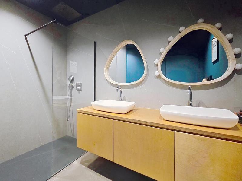 Maison - 159 m² - 6 pièces