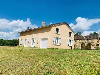 Maison - 159 m² - 6 pièces