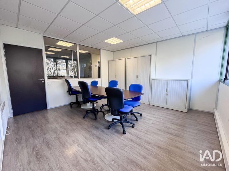 Bureau - 330 m²