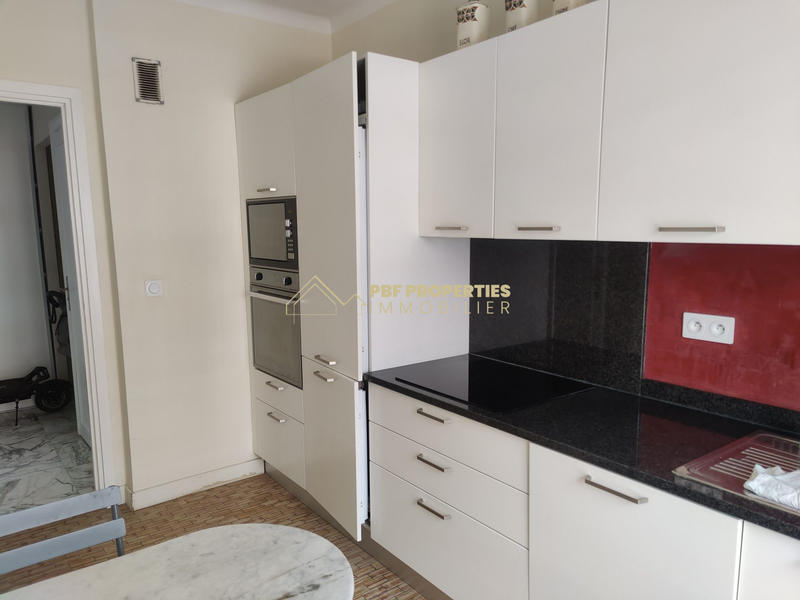 Appartement - 60 m² - 2 pièces