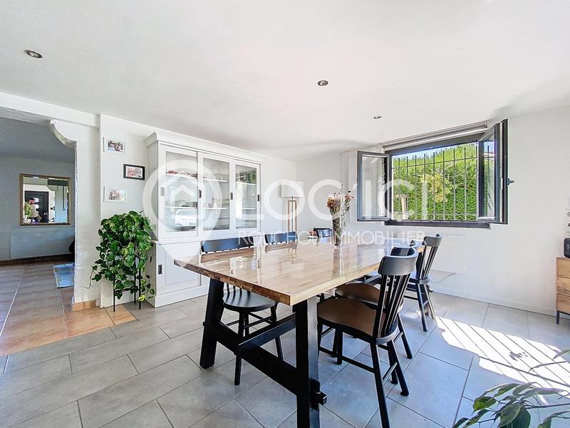 Maison - 156 m² - 6 pièces