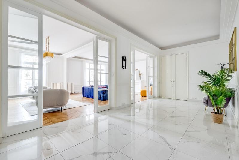 Appartement - 279 m² - 8 pièces