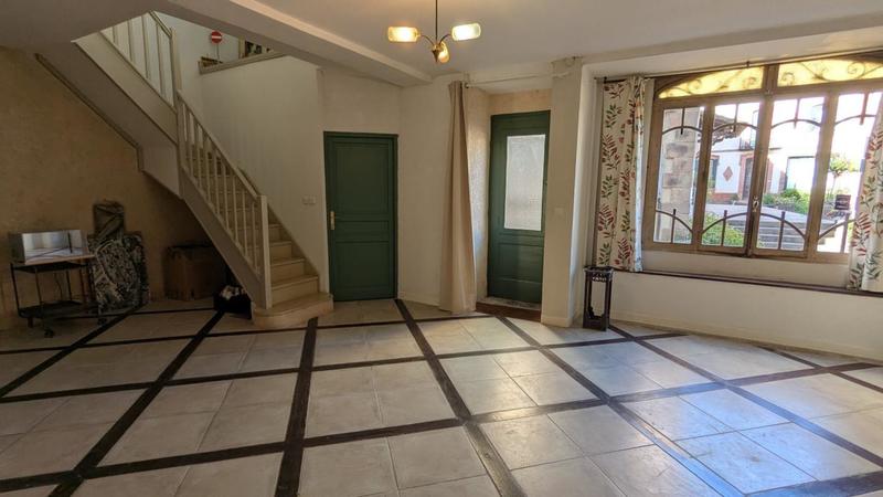 Maison - 257 m² - 7 pièces