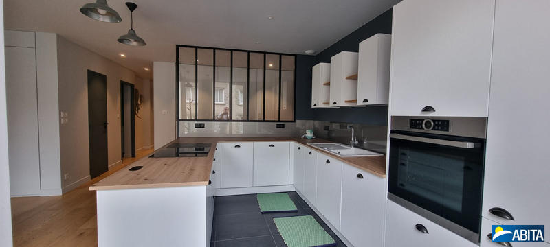 Appartement - 98 m² - 4 pièces