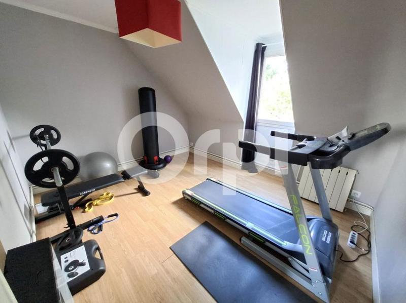 Maison - 137 m² - 6 pièces