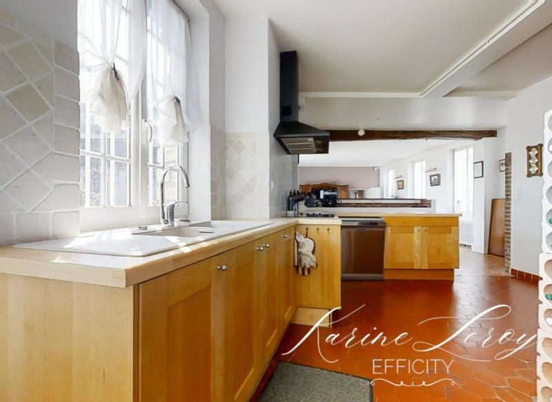 Maison - 400 m² - 12 pièces