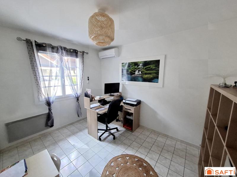 Maison - 205 m² - 9 pièces