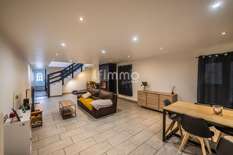 Maison - 220 m² - 6 pièces