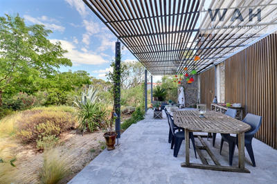 Maison - 300 m² - 10 pièces