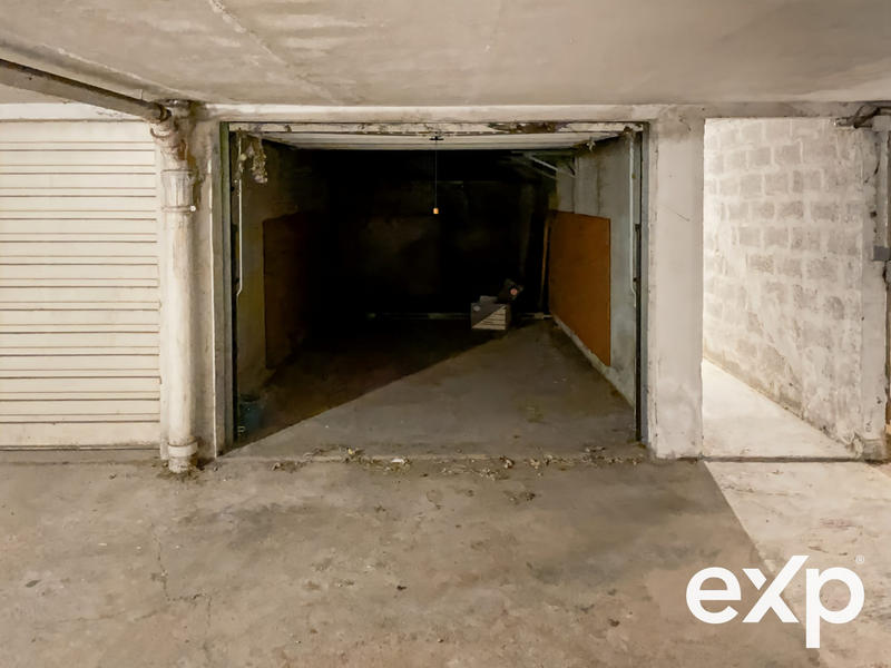 Parking / Garage - 14 m²