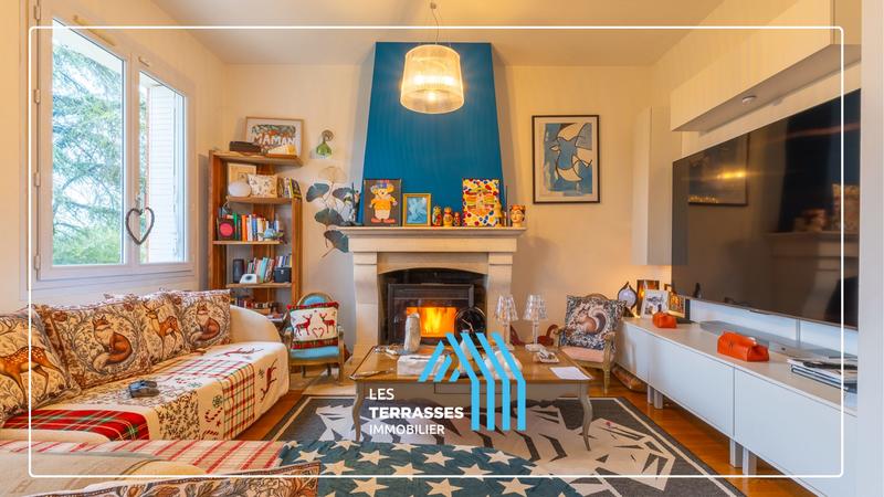 Maison - 280 m² - 9 pièces