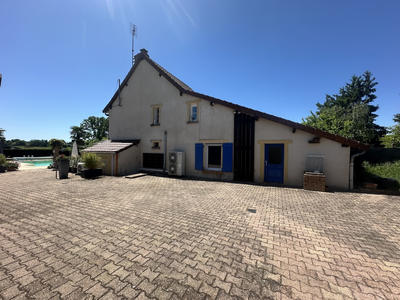 Maison - 107 m² - 5 pièces