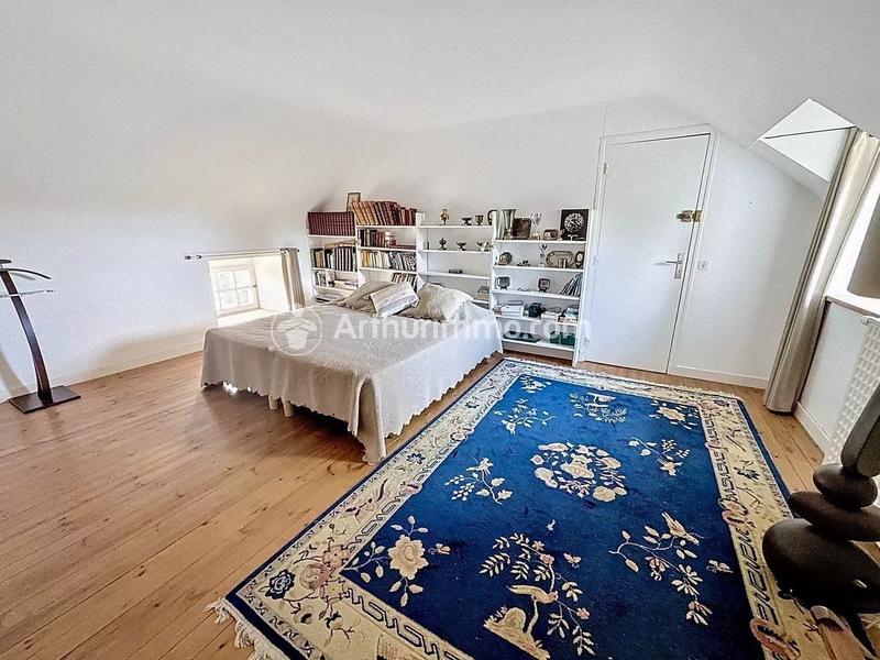 Maison - 341 m² - 13 pièces