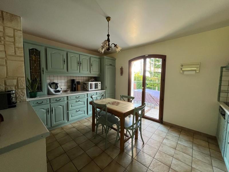 Villa - 185 m² - 6 pièces