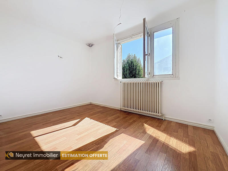 Maison - 96 m² - 4 pièces