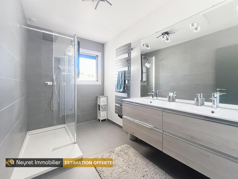 Villa - 190 m² - 7 pièces