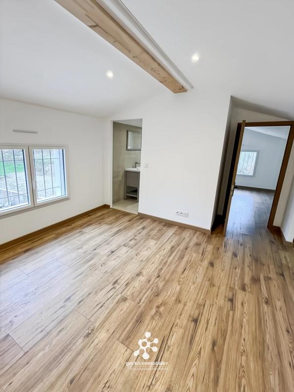 Maison - 122 m² - 4 pièces