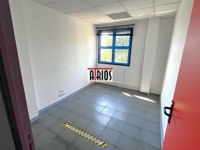 Bureau - 230 m²