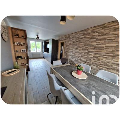 Maison - 142 m² - 8 pièces