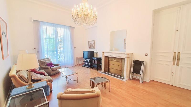 Appartement bourgeois - 85 m² - 2 pièces