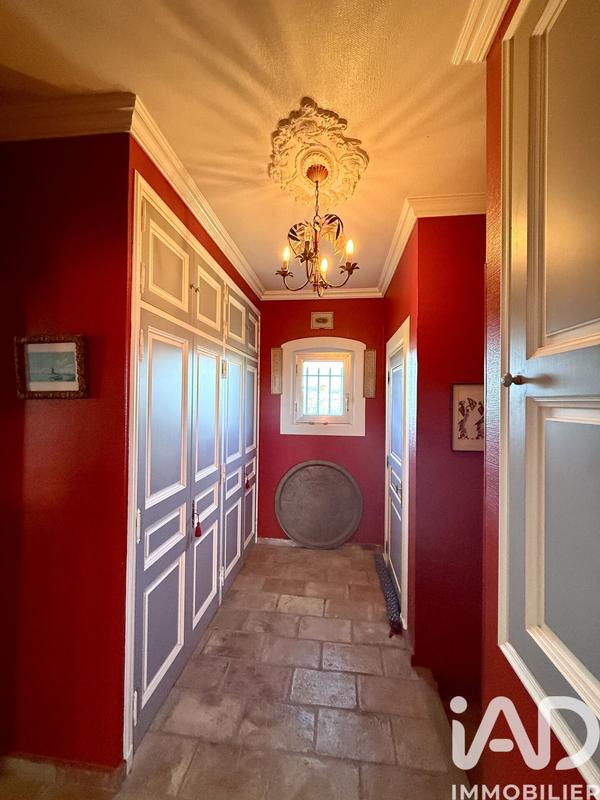 Maison - 411 m² - 17 pièces