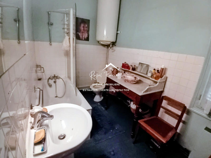 Maison ancienne - 215 m² - 8 pièces