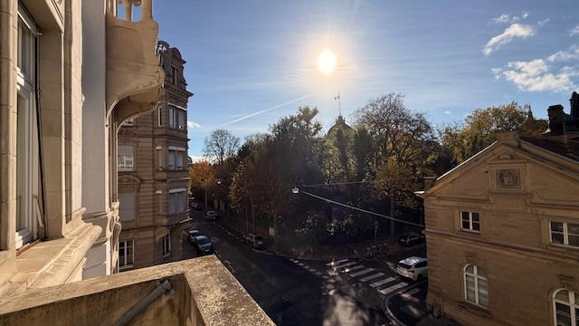 Appartement - 180 m² - 6 pièces