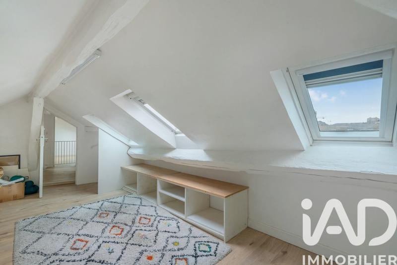 Appartement - 90 m² - 4 pièces